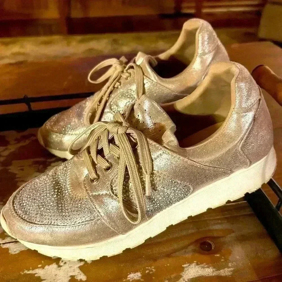 International Concepts INC Pakiss Champagne Rhinestone bling sneakers size 7 - Picture 1 of 7